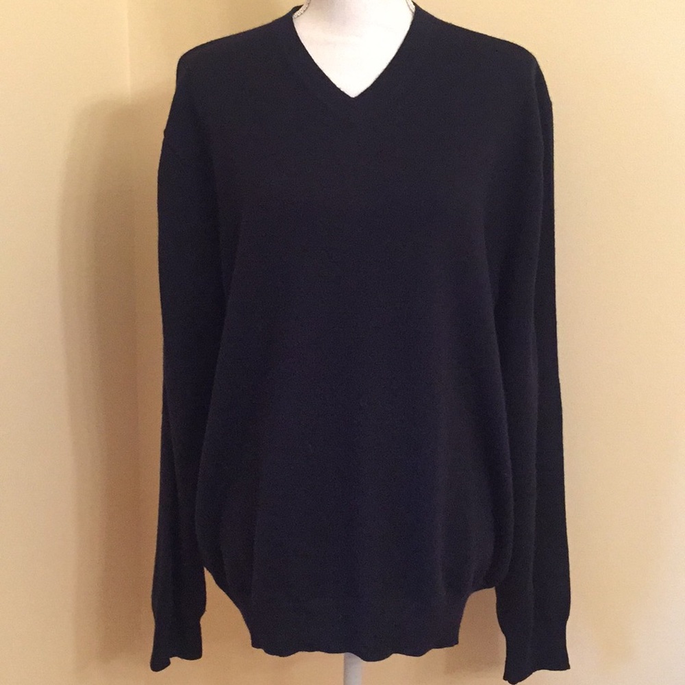 Mens Garret Scott Extra Fine Merino Vneck Sweater
